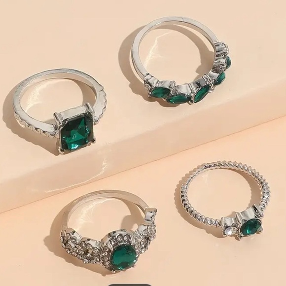 New 4 Pcs Stackable Finger Ring Inlaid Rhinestones Simple Alloy Green emerald - Picture 5 of 8